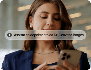 Vídeo depoimento da Dra. Geovana Borges sobre sua experiência com o Simples Dental