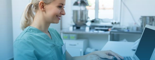 Monetização de conteúdo odontológico: como transformar conhecimento em cursos e mentorias