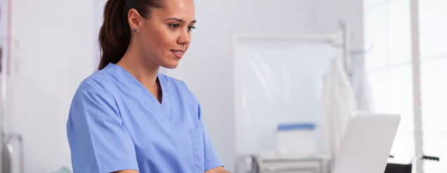 Simples Dental ou iClinic: qual o melhor software para você?