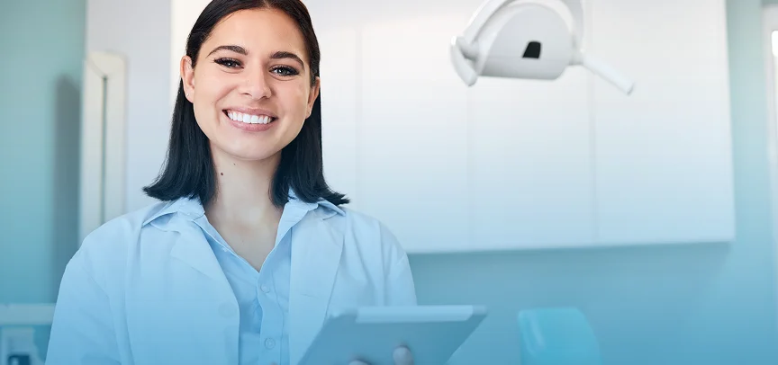 Como contratar secretária de dentista